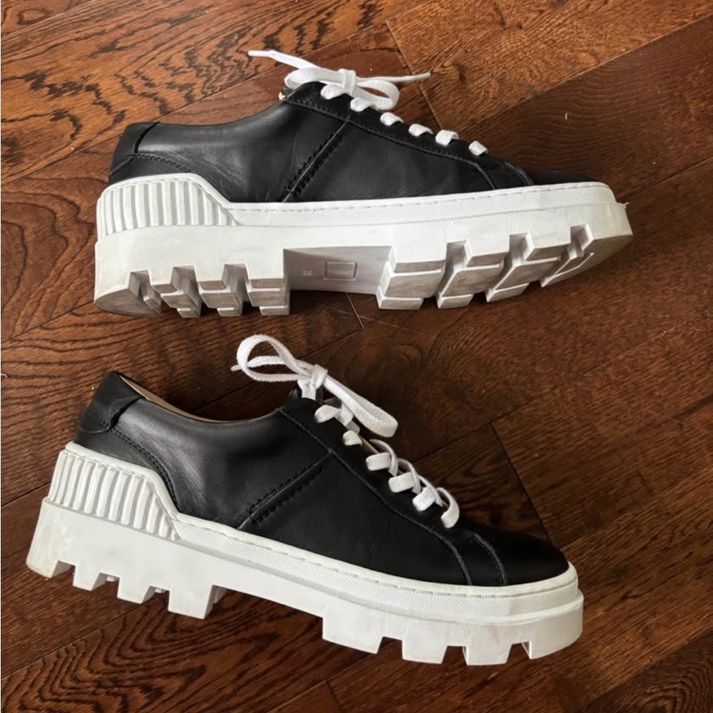 Jones Bootmaker Ava-Mae Trainers